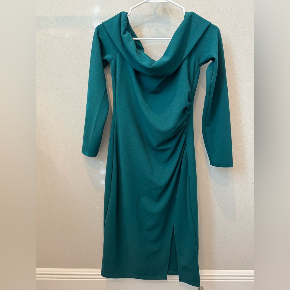 Premier Amour Off Shoulder Bodycon Midi Dress